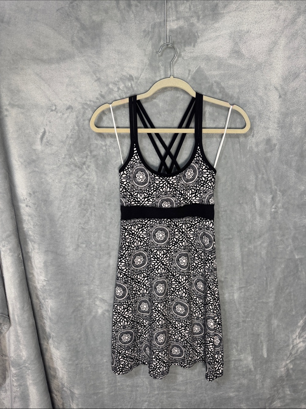 lola Black and White Strappy Floral-Print Mini Dress